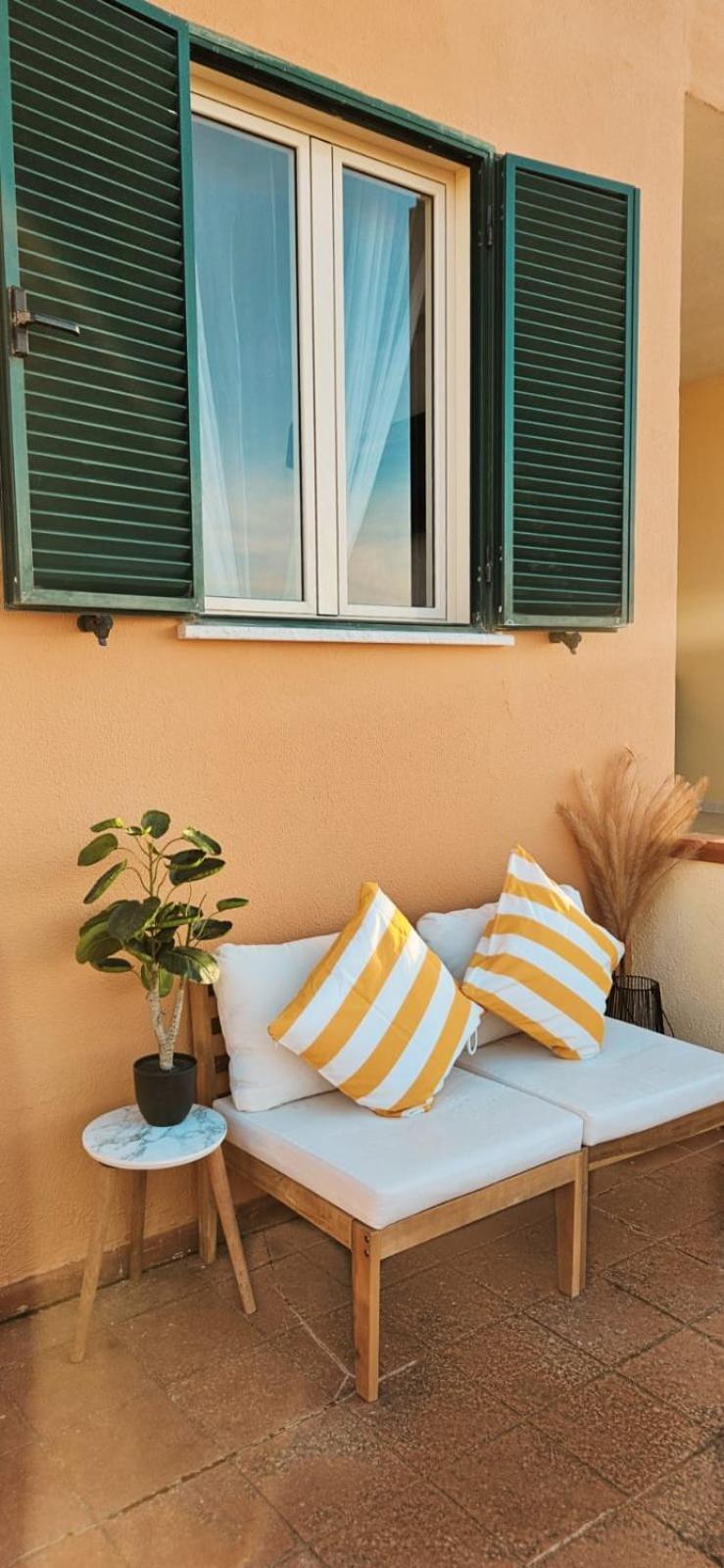 Casa Marzy- Charming Tropea Studio With Pool, Sea & Volcano Views Eksteriør billede